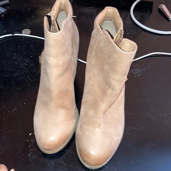 Also booties - Picture 2 of 2